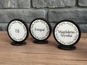 Elegancka Winietka drewniana grawer stojąca 3D