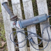 Szlifierka Bosch GWS 17-125 regulacja 