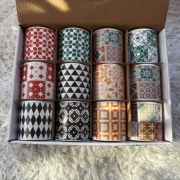 Zestaw 12 małych osłonek na doniczki