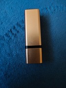 Pomadka zmieniającą kolor wg. pH z kwiatkiem 