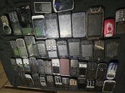 Zestaw 46 Starych Telefonów