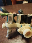 Elektrozawór 3 drożny do pralki AEG 33560020