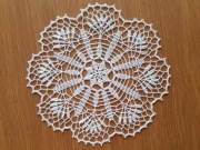 SERWETKA WYKONANA  NA SZYDEŁKU śr. 24 cm  (4)