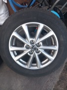Sprzedam felgi aluminiowe wraz z oponami letnimi 225/65/17r 3szt. 1200