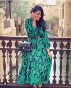 ZARA sukienka koszulowa z zielono-czarnym nadrukiem i falbanami, r. M