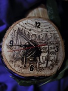 Drewniany zegar wypalany ręcznie z motywem The Walking Dead 