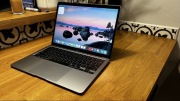 MacBook Air M1 13” Space Gray | Bardzo dobry stan | Pudełko + ładowarka