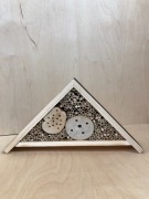 Hotel domek ul budka dla owadów pszczół murarek