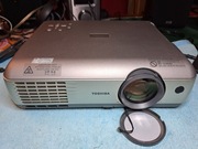 Projektor 3LCD Toshiba TLP-T620