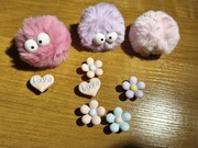 Przypinki do butów pomponiki