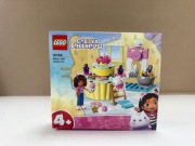 LEGO 10785 Koci domek Gabi Pieczenie tortu z Łakotkiem