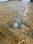 Wazon szklany na zielony las