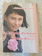 Człowiek-Ziemniak kontra Kobieta-Bluszcz