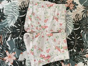 krótkie spodenki  104 3-4 dziewczynka Benetton