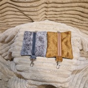 Przydasie przypinki portfeliki