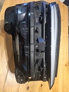 Lampa prawa przód Tesla Y 2025
