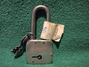 Stara kłódka nitowana Astra PRL