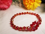 Bransoletka damska z czerwonych szklanych koralików