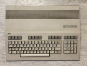 Commodore 128 + emulator stacji dysków + wiele dodatków