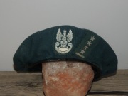 BERET WOJSKOWY ZIELONY- STOPIEŃ KAPITANA !!!