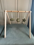 Stojak Edukacyjny Baby Gym z 3 Zawieszkami 