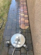 Czyszczenie kostki brukowej, dachu, elewacji, usuwanie graffiti.