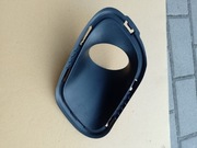 Oprawka halogenu prawa jeep kl od 14-18r.