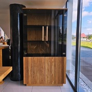 Witryna drewniana debowa, nowoczesna