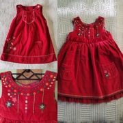 Czerwona sukieneczka z haftem NEXT  2 szt.