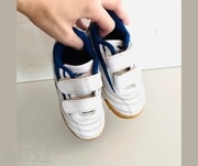 Sneakersy halówki rozmiar 27 zapięcie na rzepy dł wkładki 17cm A032