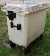 Pojemnik na śmieci 770 litrów. 