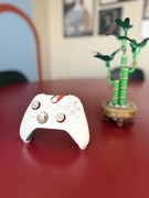 Stojak INVISIBLE Marble do gamepad Xbox One ~ Series *** SZTRYK ***