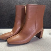 Botki na obcasie Menbur 38