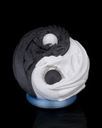 Smoki i Równowaga! Lampa Stołowa "Harmony of Scales" - Yin-Yang Smoków!