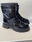 Tamaris trapery damskie lakierowane rozmiar 40