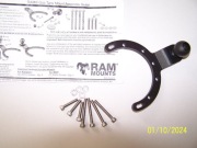 RAM MOUNTS RAM-B-411 U - mocowanie na wlew paliwa