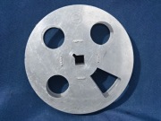 Szpula 95 mm na taśma 16 mm otwór kwadrat 8X8 mm do projektora filmowego 