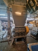 Młyn wysoko obrotowy do tworzyw 