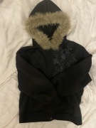 bluza z futerkiem na kapturze