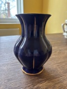 Kobaltowy ceramiczny wazonik PRL