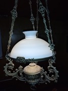 Lampa sufitowa z naftowej