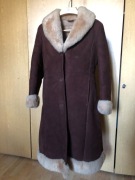 Cieplutki kożuch damski naturalny w kolorze brązowym