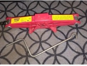 Lewarek podnośnik samochodowy 