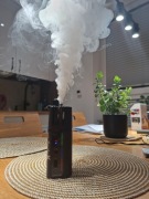 LENSGO Smoke K – przenośna wytwornica mgły z pilotem