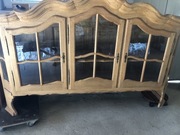 Stara witryna drewniana