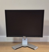 Monitor DELL 2007FPb 4:3 1600x1200 20.1" używany, z wadą