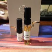 Perfumy arabskie: Musaman Lattafa 5 ml + gratis Intense Peach FW 1 ml