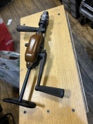 Polska wiertarka ręczna na korbkę