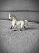 Nowa figurka klaczy arabskiej schleich
