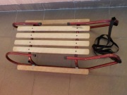 Sanki z pchaczem, materacem i oparciem